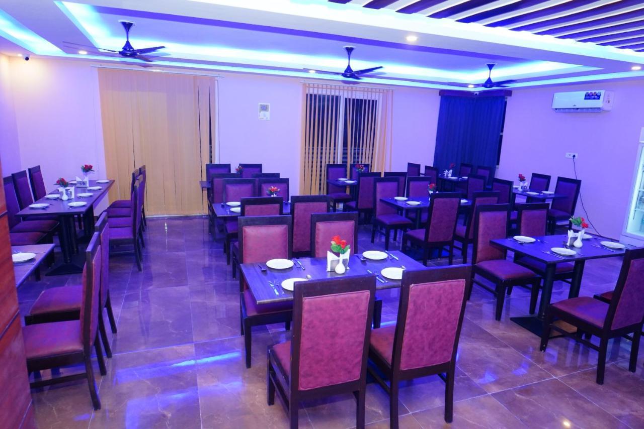 Expomart Inn Greater Noida Zewnętrze zdjęcie