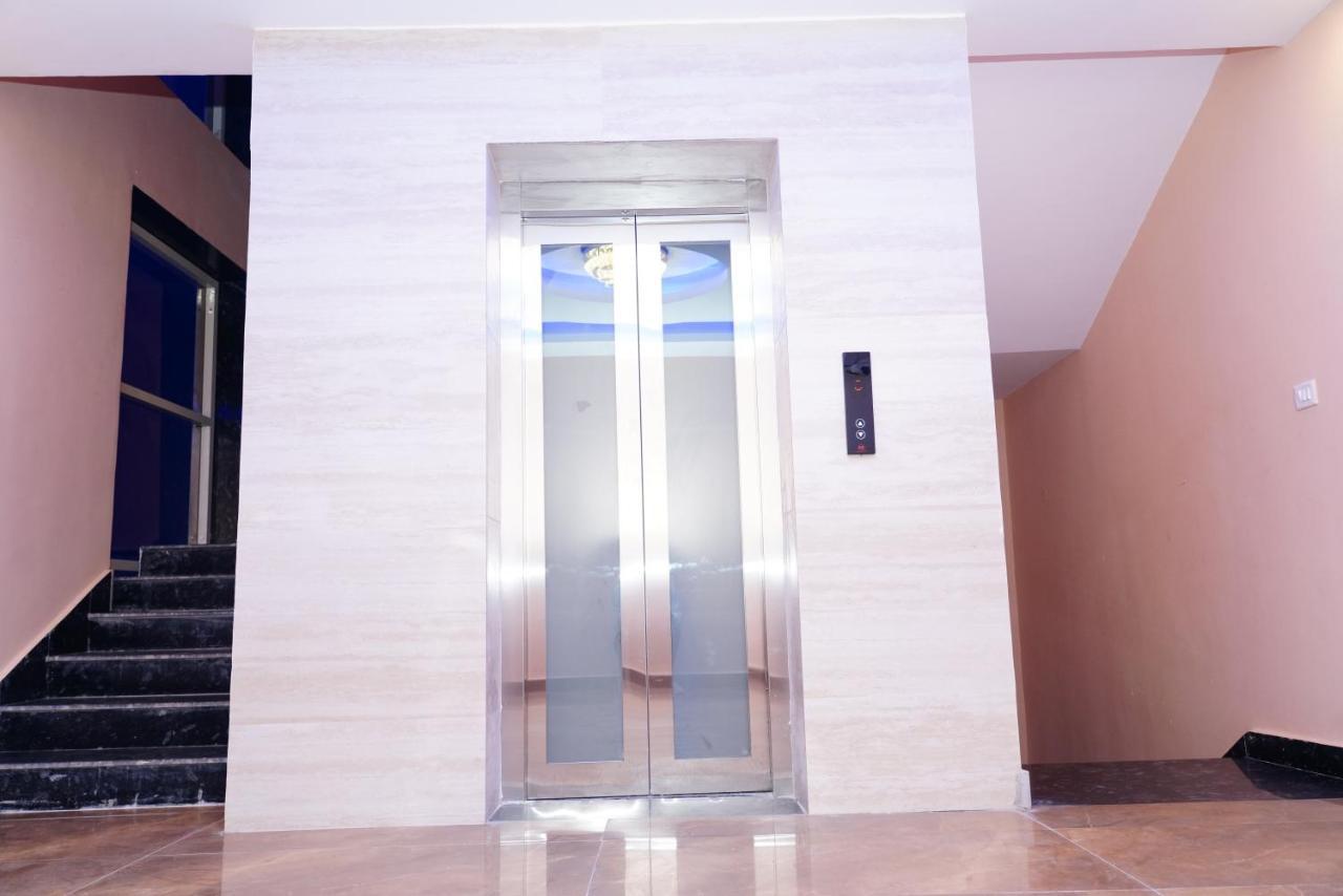 Expomart Inn Greater Noida Zewnętrze zdjęcie