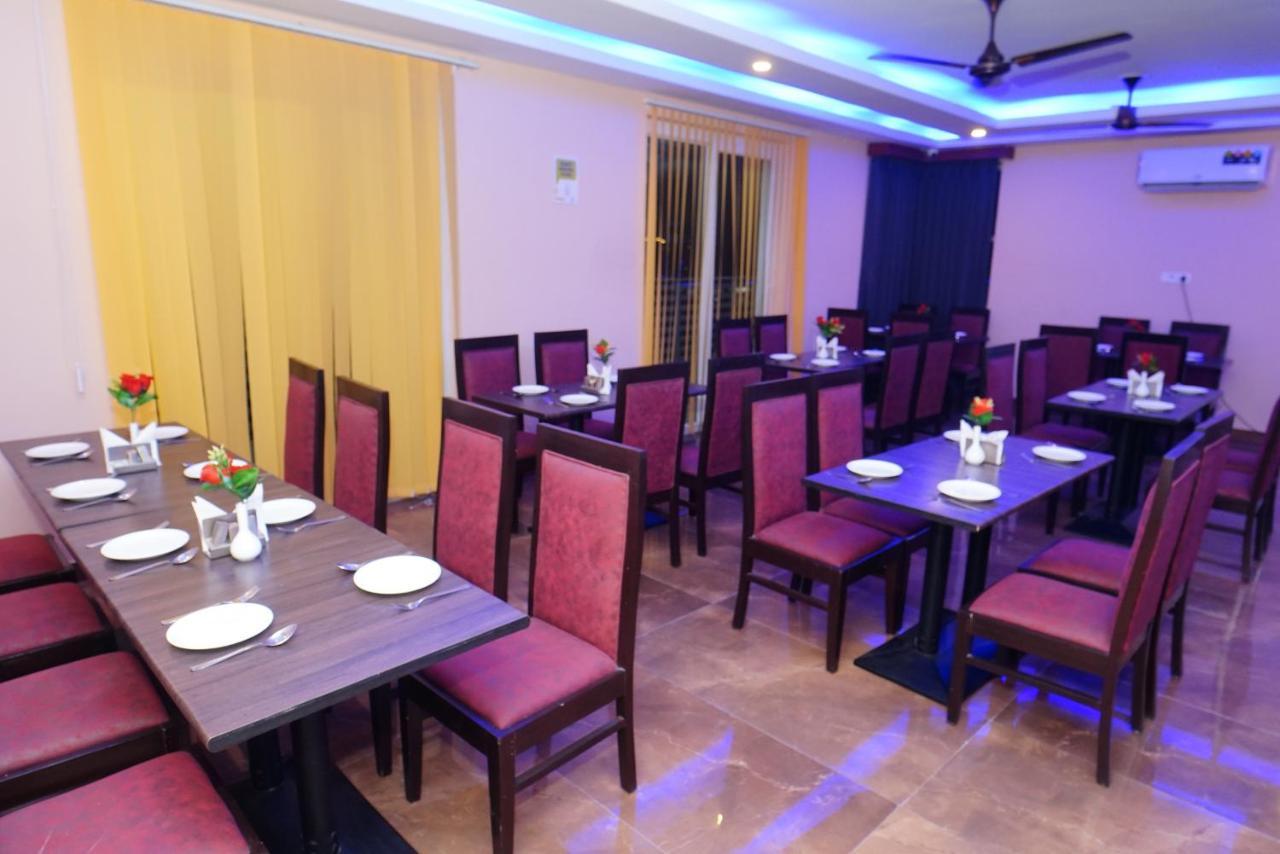 Expomart Inn Greater Noida Zewnętrze zdjęcie