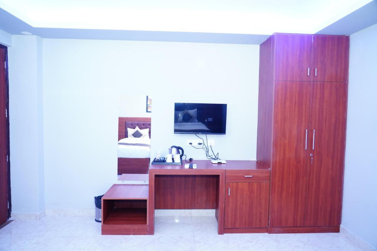 Expomart Inn Greater Noida Zewnętrze zdjęcie