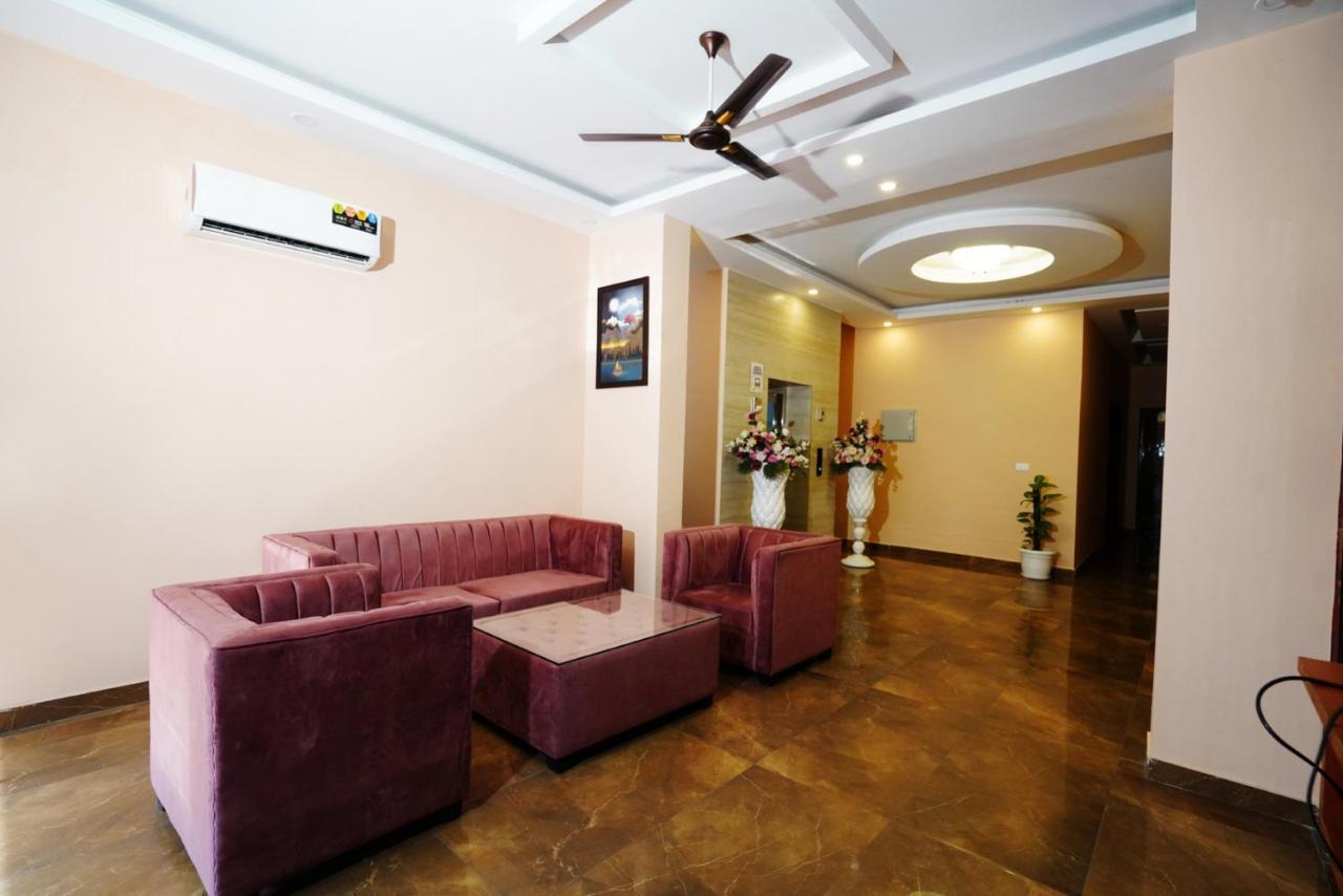 Expomart Inn Greater Noida Zewnętrze zdjęcie