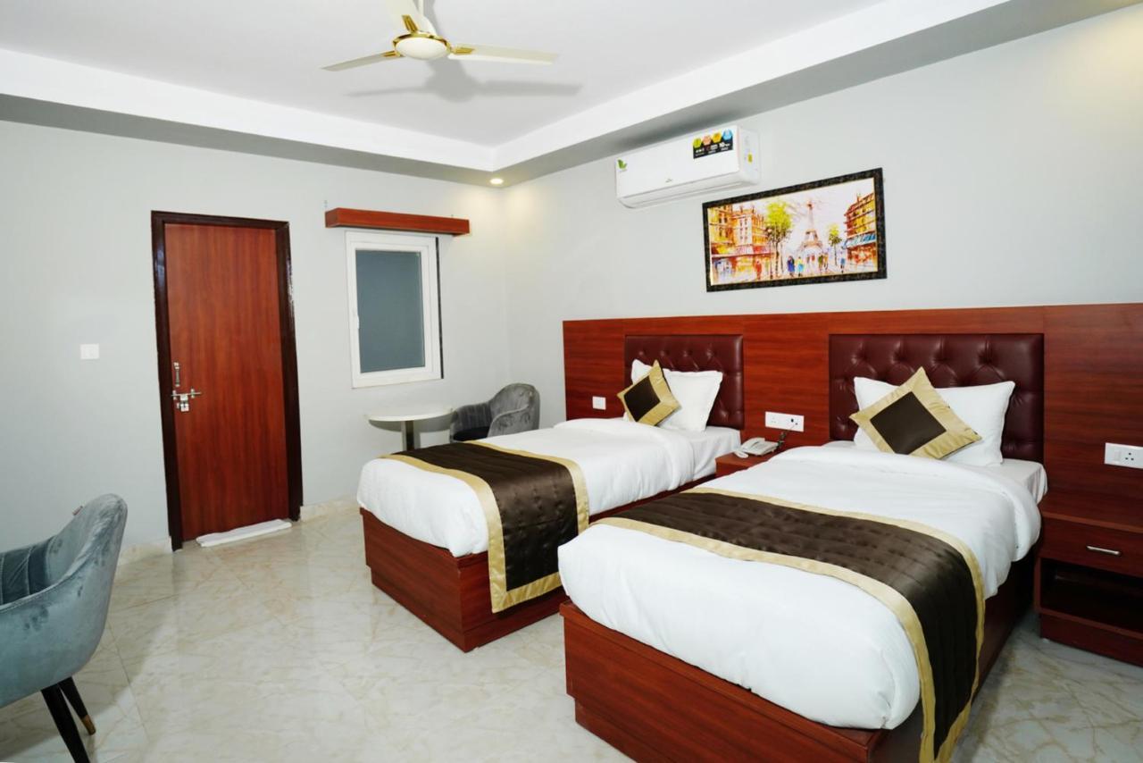 Expomart Inn Greater Noida Zewnętrze zdjęcie